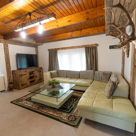 Alpina - Aqua Maria Lodge *