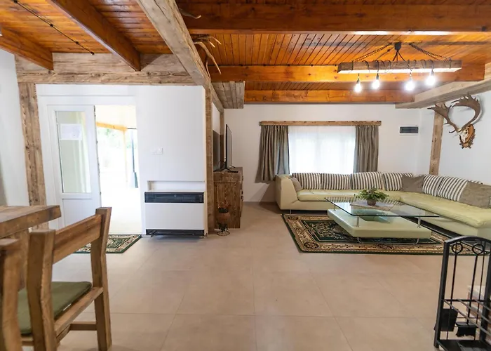 Lodge Alpina - Aqua Maria *